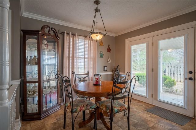 1606 Briarwood Dr, Lawrenceburg, TN 38464