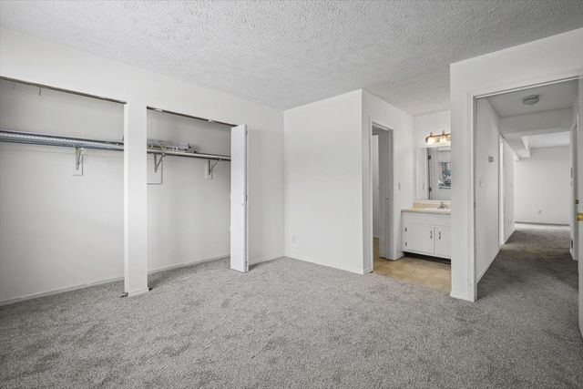 1916 Tracy Drive 31, Bloomington, IL 61704