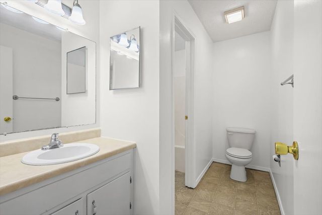 1916 Tracy Drive 31, Bloomington, IL 61704