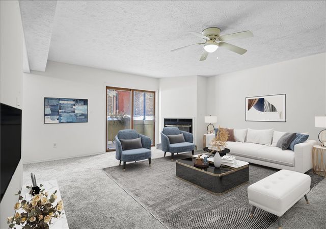 1916 Tracy Drive 31, Bloomington, IL 61704