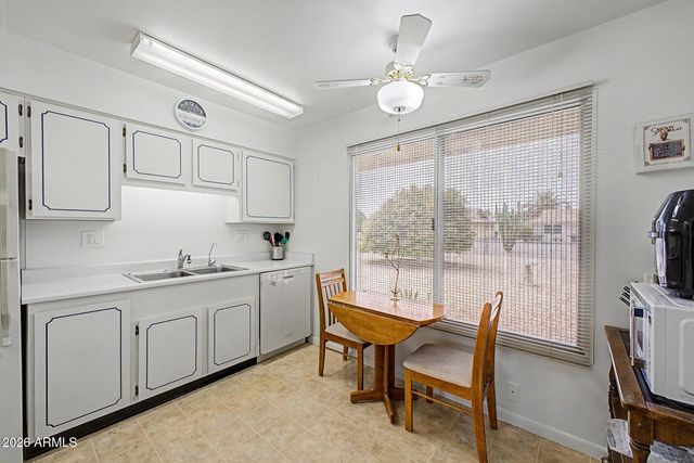 9715 W SPANISH MOSS Lane, Sun City, AZ 85373