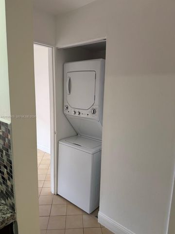 13335 SW 57th Ter 8-3, Miami, FL 33183