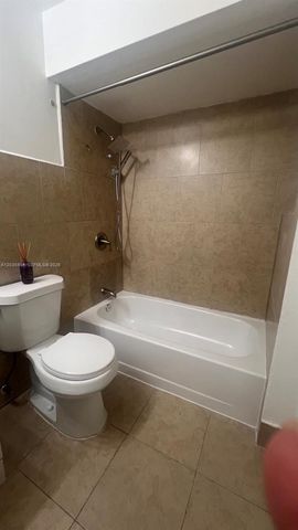 13335 SW 57th Ter 8-3, Miami, FL 33183