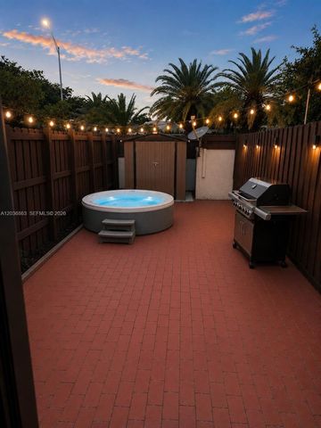 13335 SW 57th Ter 8-3, Miami, FL 33183