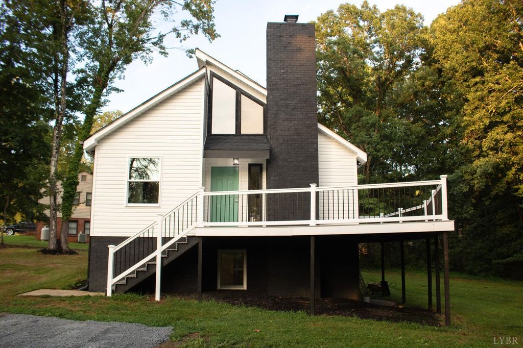 2146 Thomas Jefferson Road, Forest, VA 24551