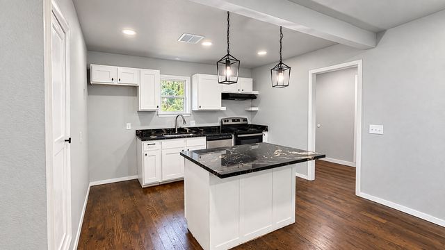 19552 E 1st Place, Tulsa, OK 74108