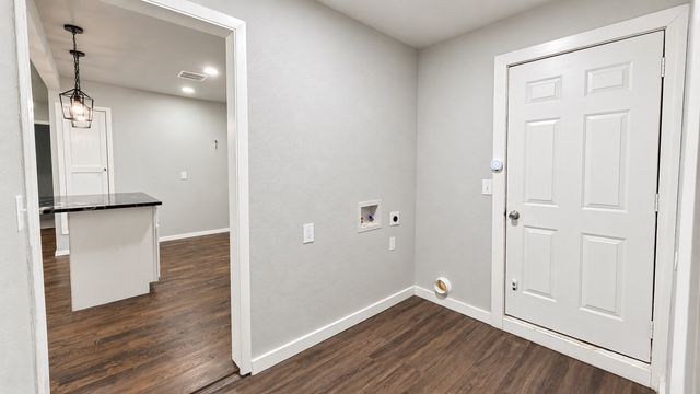 19552 E 1st Place, Tulsa, OK 74108