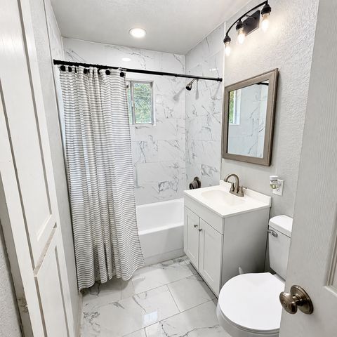 19552 E 1st Place, Tulsa, OK 74108