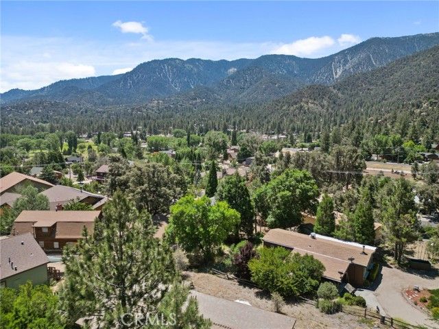 2720 Klondike Way, Pine Mtn Club, CA 93222