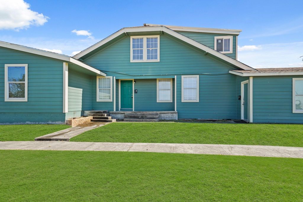 3419 Illinois A Street A, Baytown, TX 77520