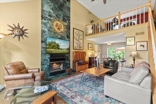 8370 W Hillsdale DRIVE, Franklin, WI 53132