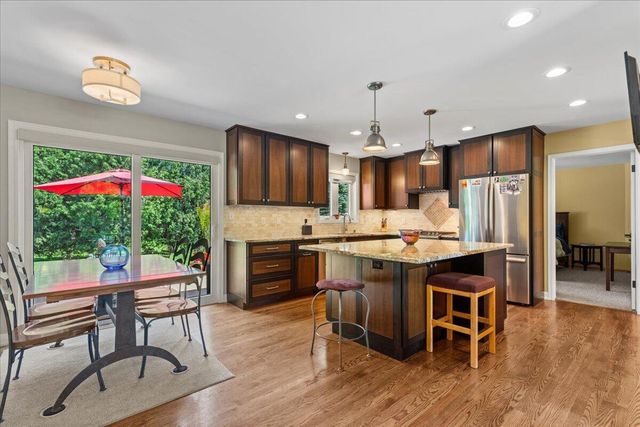 8370 W Hillsdale DRIVE, Franklin, WI 53132