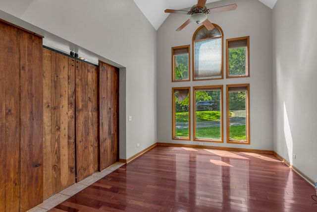 2 Echowood Drive, Algonquin, IL 60102