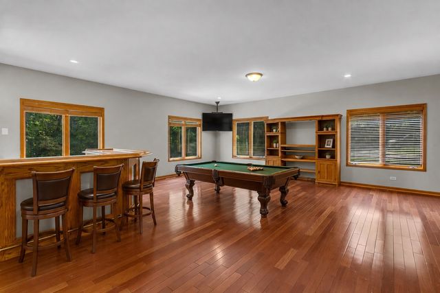 2 Echowood Drive, Algonquin, IL 60102