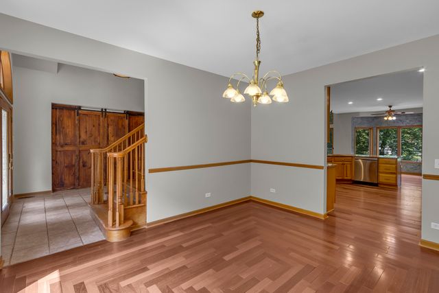 2 Echowood Drive, Algonquin, IL 60102