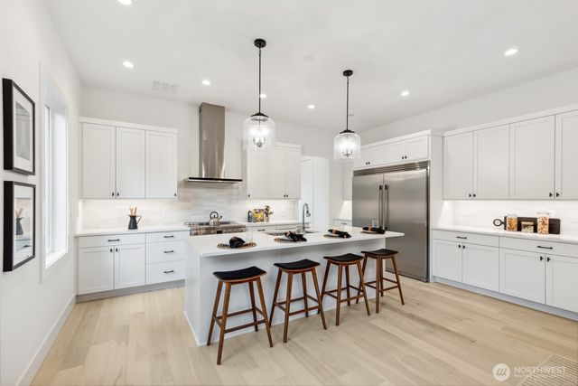 15889 SE 9th Street, Bellevue, WA 98008