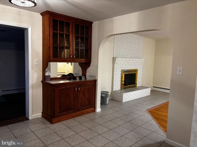 23230 COLTON POINT RD, Avenue, MD 20609