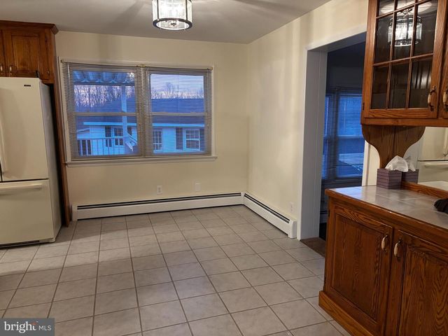 23230 COLTON POINT RD, Avenue, MD 20609