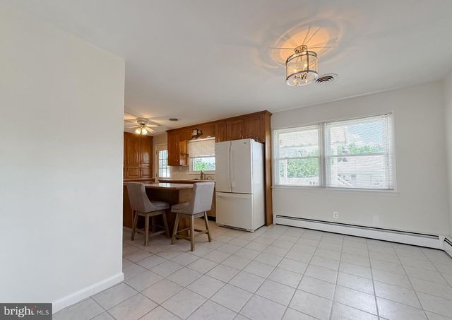 23230 COLTON POINT RD, Avenue, MD 20609