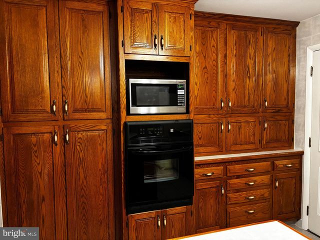 23230 COLTON POINT RD, Avenue, MD 20609