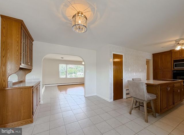 23230 COLTON POINT RD, Avenue, MD 20609