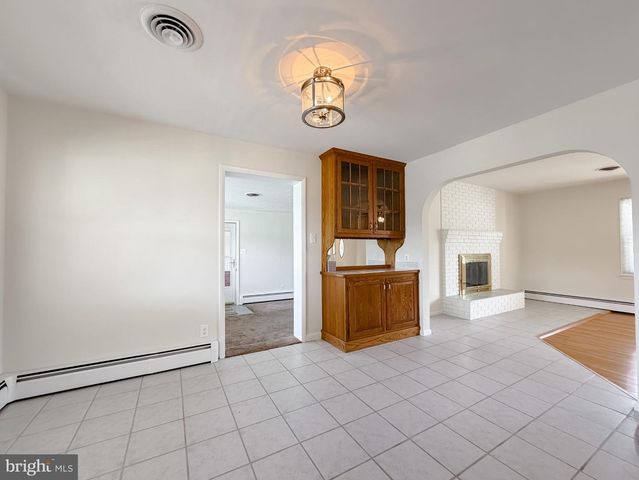23230 COLTON POINT RD, Avenue, MD 20609