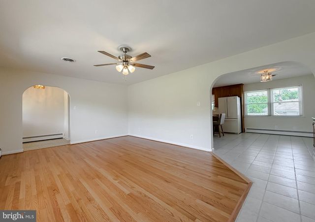 23230 COLTON POINT RD, Avenue, MD 20609