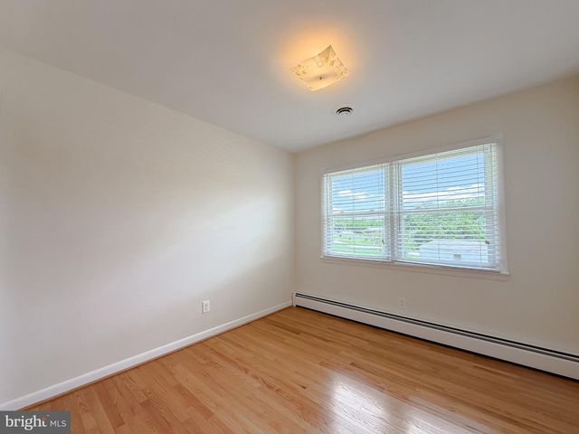 23230 COLTON POINT RD, Avenue, MD 20609