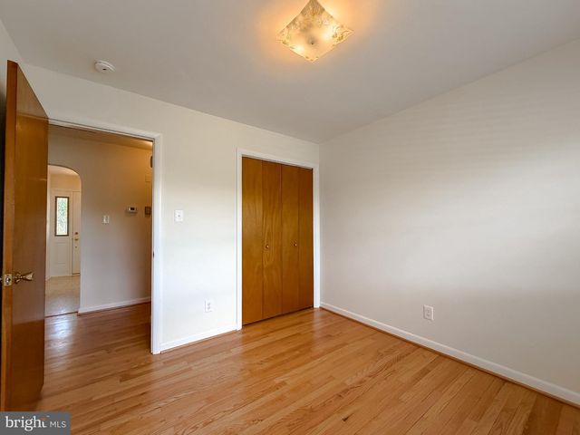 23230 COLTON POINT RD, Avenue, MD 20609