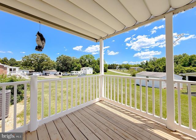 23230 COLTON POINT RD, Avenue, MD 20609