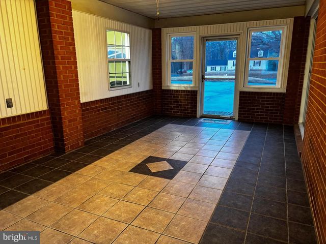 23230 COLTON POINT RD, Avenue, MD 20609