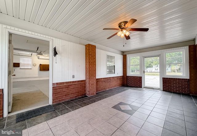 23230 COLTON POINT RD, Avenue, MD 20609
