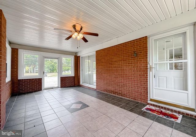 23230 COLTON POINT RD, Avenue, MD 20609