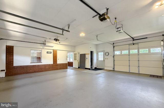 23230 COLTON POINT RD, Avenue, MD 20609