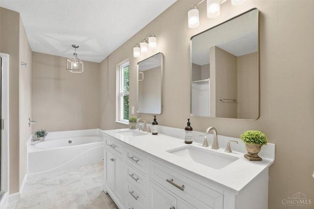 3559 S Heartwood Road, Batavia Twp, OH 45102