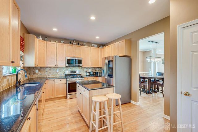 103 Timberhill Drive, Franklin Twsp, NJ 08823