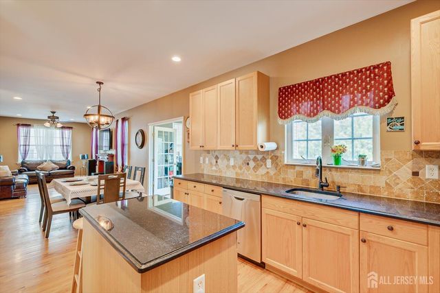 103 Timberhill Drive, Franklin Twsp, NJ 08823