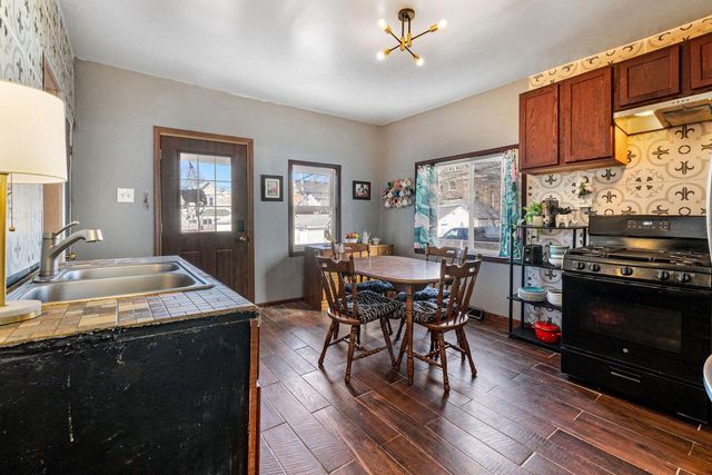 2123 S 14th STREET, Milwaukee, WI 53215