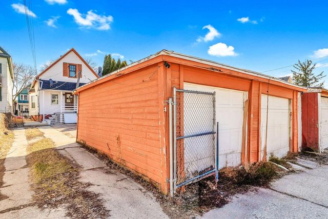 2123 S 14th STREET, Milwaukee, WI 53215