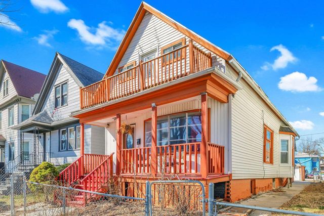 2123 S 14th STREET, Milwaukee, WI 53215