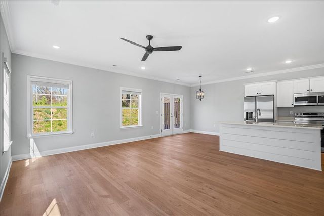 143 Andros Dr, Dalton, GA 30721