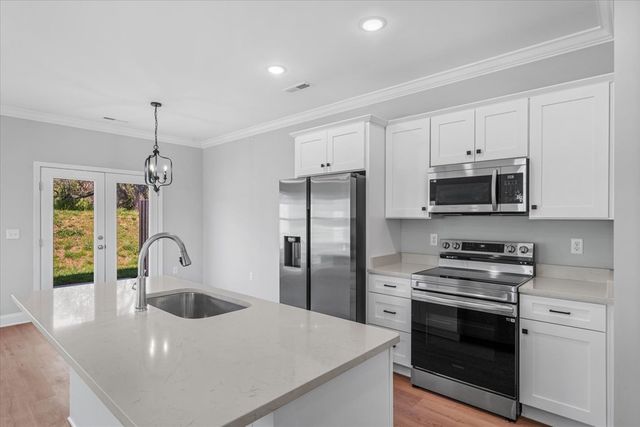 143 Andros Dr, Dalton, GA 30721