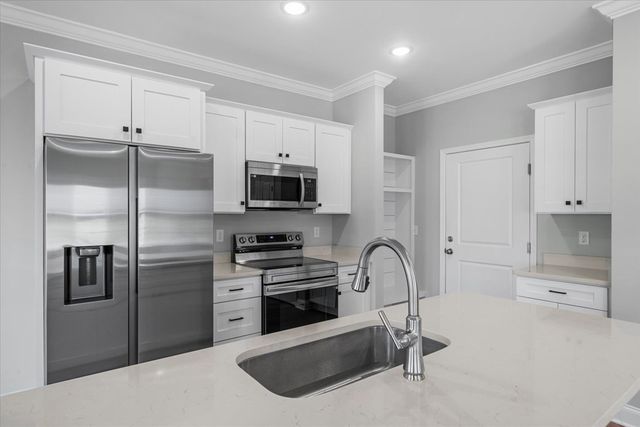 143 Andros Dr, Dalton, GA 30721