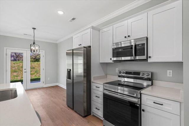 143 Andros Dr, Dalton, GA 30721