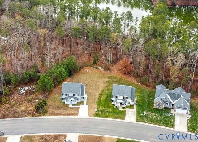 14124 Laketree Dr, Chester, VA 23831