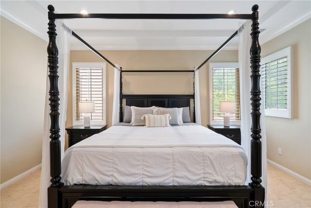 61 Crestwick, Irvine, CA 92620