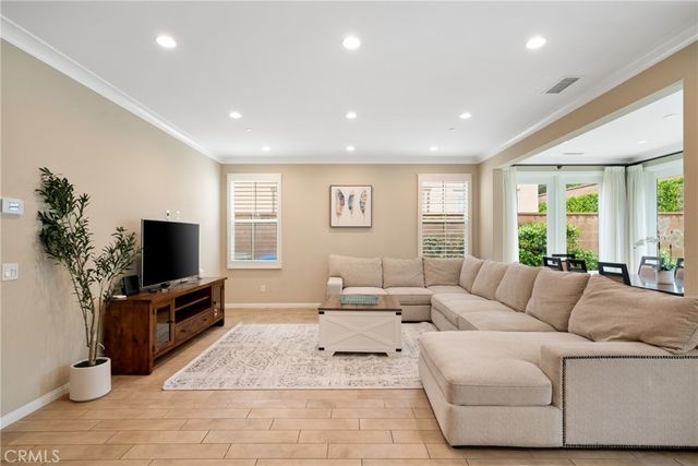 61 Crestwick, Irvine, CA 92620