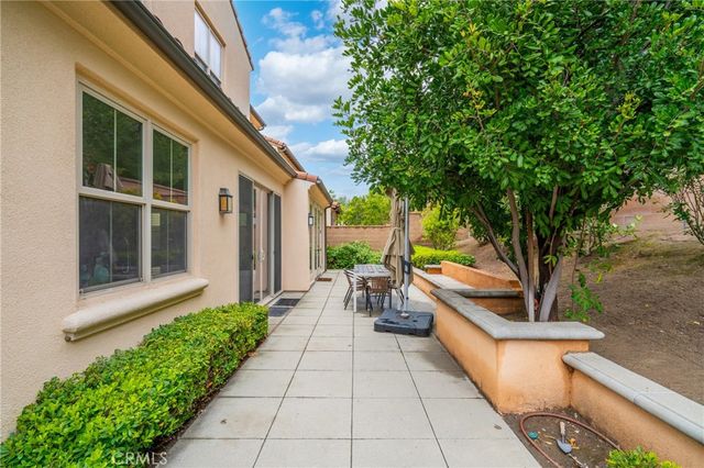 61 Crestwick, Irvine, CA 92620