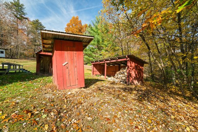 3399 W Cottonwood Road, Morgantown, IN 46160