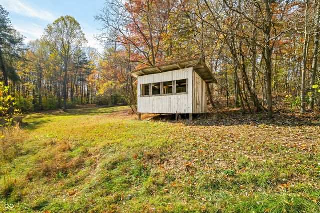 3399 W Cottonwood Road, Morgantown, IN 46160